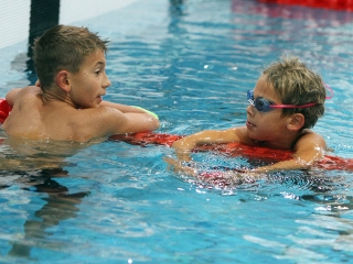 Régiós úszóverseny a Fabó Éva Sportuszodában - fotó: Sándor Judit