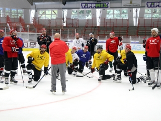 A DAB első jeges edzése - fotó: Sándor Judit