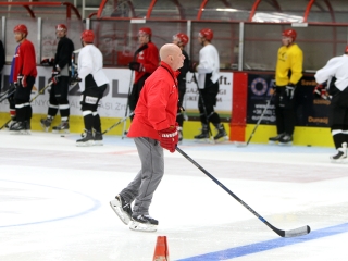 A DAB első jeges edzése - fotó: Sándor Judit