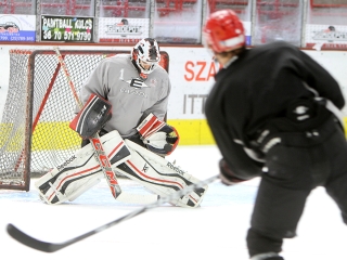 A DAB első jeges edzése - fotó: Sándor Judit