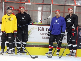 A DAB első jeges edzése - fotó: Sándor Judit