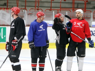 A DAB első jeges edzése - fotó: Sándor Judit