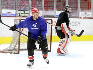 A DAB első jeges edzése - fotó: Sándor Judit