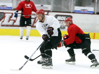 A DAB első jeges edzése - fotó: Sándor Judit