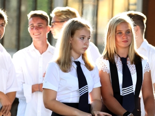 Évnyitó ünnepség a gimiben - fotó: Sándor Judit