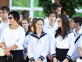 Évnyitó ünnepség a gimiben - fotó: Sándor Judit