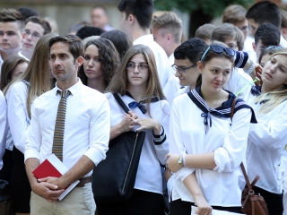 Évnyitó ünnepség a gimiben - fotó: Sándor Judit