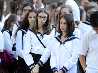 Évnyitó ünnepség a gimiben - fotó: Sándor Judit