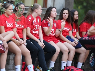 DKKA flashmob a mozi előtt - fotó: Sándor Judit