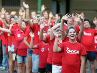 DKKA flashmob a mozi előtt - fotó: Sándor Judit