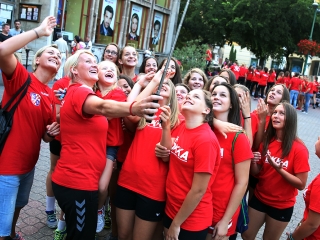 DKKA flashmob a mozi előtt - fotó: Sándor Judit