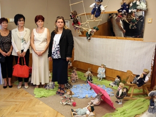 Babakiállítás az Aprók Háza tagoviban - fotó: Sándor Judit