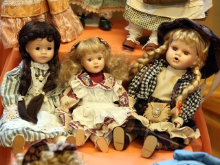 Babakiállítás az Aprók Háza tagoviban - fotó: Sándor Judit