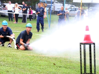 Tűzoltók versenye a Szalki-szigeten - fotó: Sándor Judit