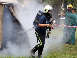 Tűzoltók versenye a Szalki-szigeten - fotó: Sándor Judit