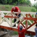 Hídépítés a Lebuki-patakon - fotó: 