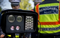 A rendőrség jelöletlen autói
