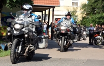 Bejárják a világot a Jószoliért