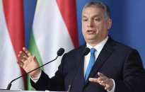 Orbán: aki falakat akar bontani, annak előbb el kell menni a falig