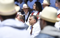 Orbán: együtt akarunk működni a szomszédainkkal, és aki velünk együttműködik, az jól is jár Orbán: együtt akarunk működni a szomszédainkkal, és aki velünk együttműködik, az jól is jár