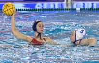 Csoportelsőként tovább