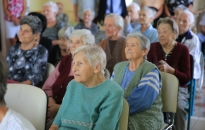 Újra jelentős segítség a nyugdíjasoknak