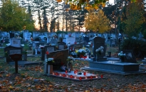 Csöndes és nyugalmas, meghitt gyásznapok Csöndes és nyugalmas, meghitt gyásznapok