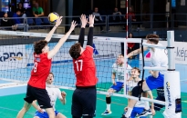 Csak a szettek hajráit nem bírta a DKSE Csak a szettek hajráit nem bírta a DKSE