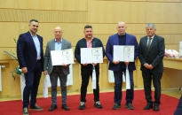 DSTV: köszönet a kiválóságoknak DSTV: köszönet a kiválóságoknak