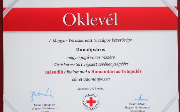 Duplázott Dunaújváros – ismét Humanitárius település címet nyert a közösség