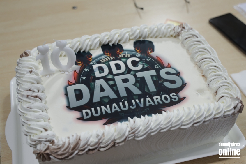 Születésnapi darts verseny - fotó: 