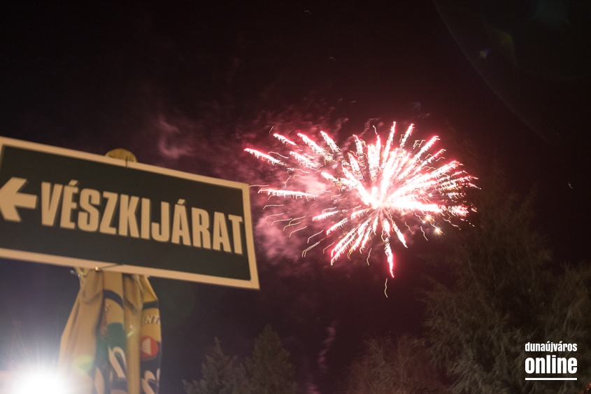 Szilveszter a Főtéren - fotó: Ónodi Zoltán