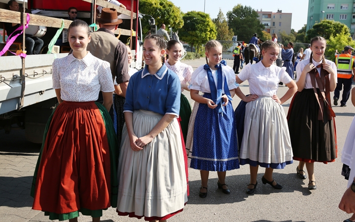 Szüreti felvonulás 2016 - fotó: 