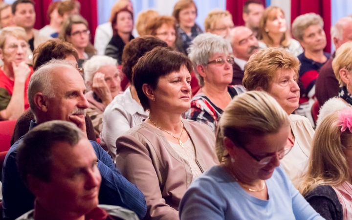 Varázskeringő - MMK Intermezzo - fotó: Ónodi Zoltán