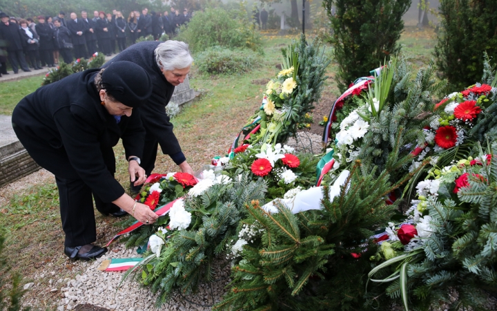 Emlékezés &#039;56-ra - Koszorúzás és díjátadó - fotó: Ónodi Zoltán