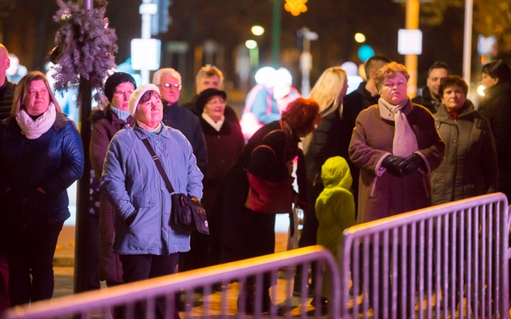 Az Adventi Forgatag nyitónapja - fotó: Ónodi Zoltán
