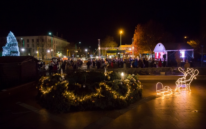 Az Adventi Forgatag nyitónapja - fotó: Ónodi Zoltán