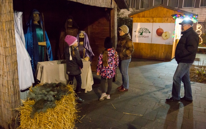 Az Adventi Forgatag nyitónapja - fotó: Ónodi Zoltán