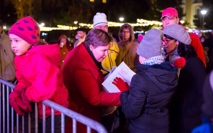 Az Adventi Forgatag nyitónapja - fotó: Ónodi Zoltán