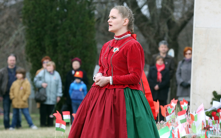 Március 15. - Ünnepség és koszorúzás a '48-as emlékműnél - fotó: Sándor Judit