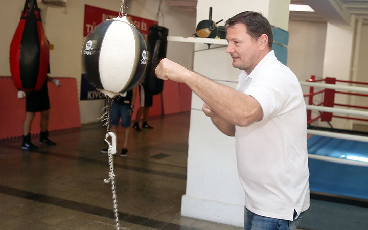 Erdei Zsolt a DÖSE boxolóinál - fotó: Sándor Judit