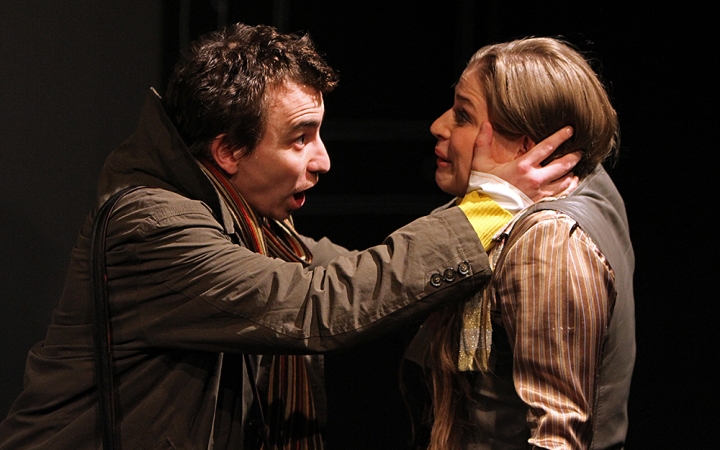 Kulcskeresők - fotó: Sándor Judit