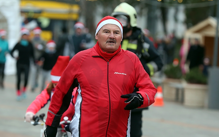 Adventi jótékonysági futás 2017 - fotó: Sándor Judit