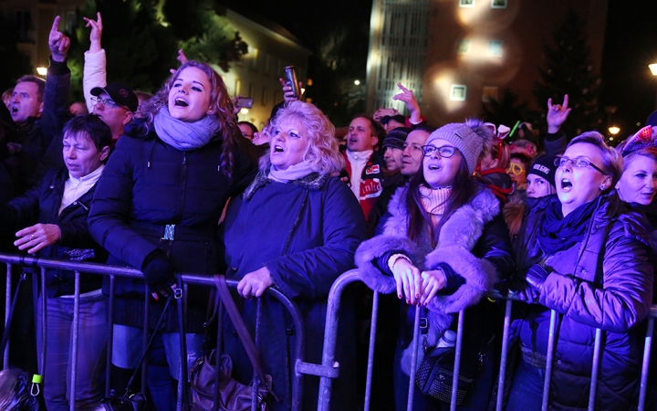 Szilveszteri utcabál 2017 - fotó: Sándor Judit