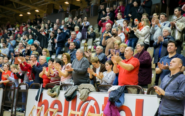 Kézilabda: Így is szép! DKKA- Győri ETO - fotó: Ónodi Zoltán