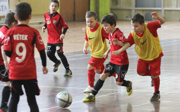 Guruljon a labda! U8 utánpótláskupa - fotó: Ónodi Zoltán