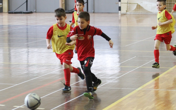 Guruljon a labda! U8 utánpótláskupa - fotó: Ónodi Zoltán