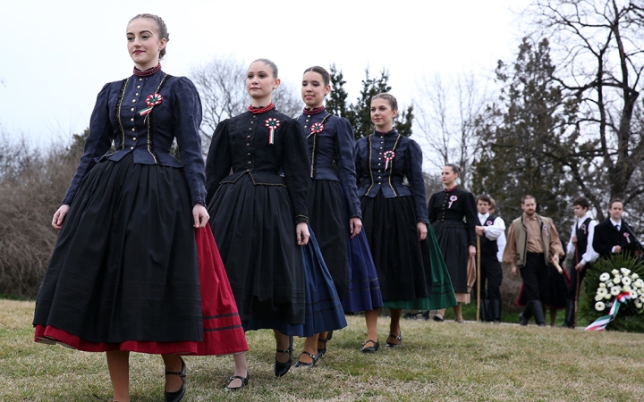 Március 15. - Ünnepség a &#039;48-as emlékműnél - fotó: Sándor Judit