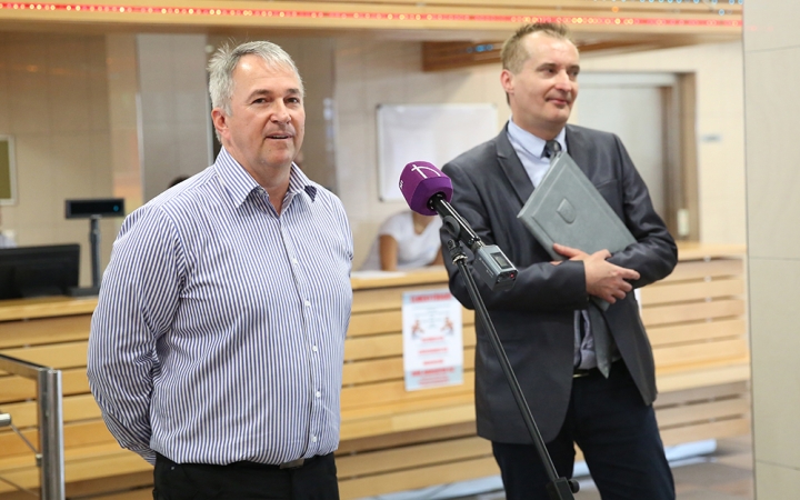 Birtokba vették a városlakók az élményfürdőt - fotó: Sándor Judit