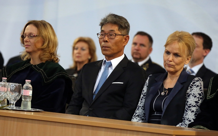 Diplomaosztó az egyetemen (2018)* - fotó: Sándor Judit